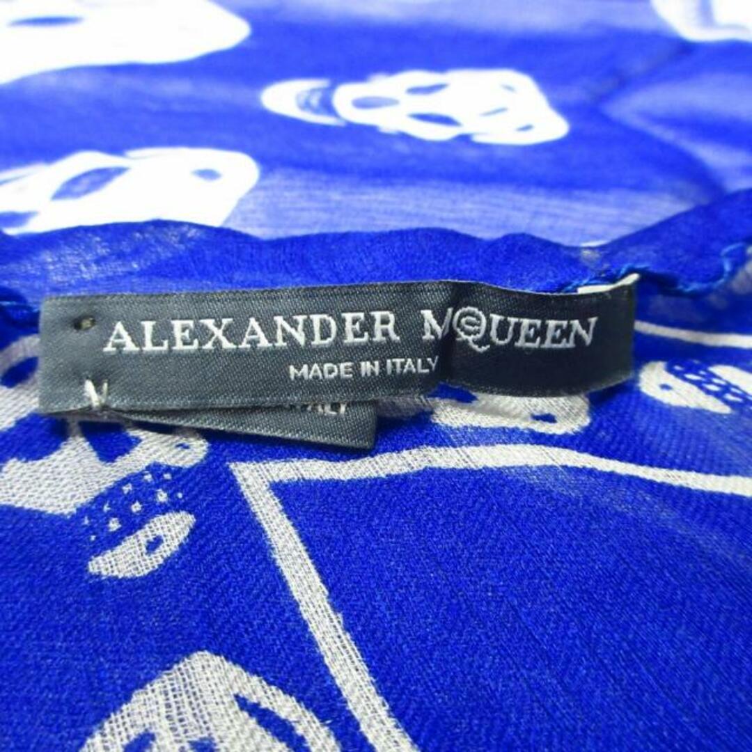 Alexander McQueen(アレキサンダーマックイーン)のALEXANDER McQUEEN(アレキサンダーマックイーン) スカーフ - ネイビー×ライトグレー スカル柄 レディースのファッション小物(バンダナ/スカーフ)の商品写真