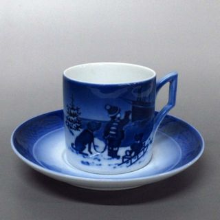 ロイヤルコペンハーゲン(ROYAL COPENHAGEN)のROYAL COPENHAGEN(ロイヤルコペンハーゲン) カップ&ソーサー新品同様  - ネイビー×ブルーグレー 陶器(グラス/カップ)