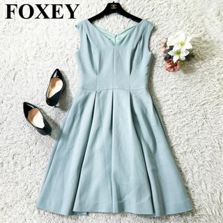 フォクシー(FOXEY)の極美品✨ FOXEY　レトロフローラ　ワンピース　タック　フレア　38　清楚(ひざ丈ワンピース)