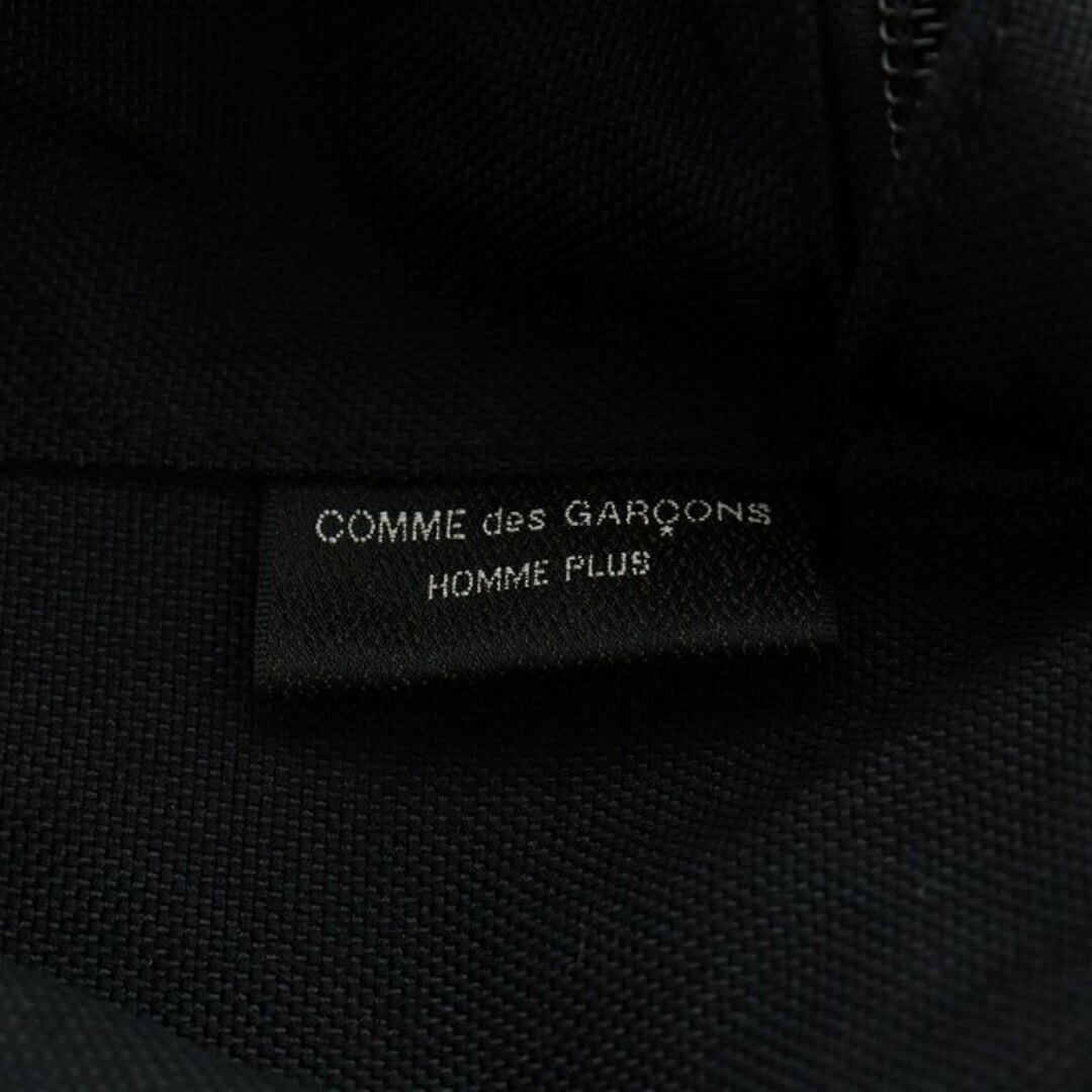 COMME des GARCONS HOMME PLUS(コムデギャルソンオムプリュス)のCOMME des GARCONS HOMME PLUS リュックサック 黒 メンズのバッグ(バッグパック/リュック)の商品写真