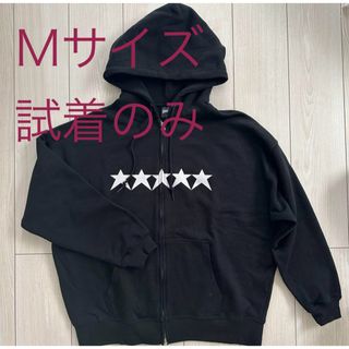 ストレイキッズ(Stray Kids)の新品試着のみ】ストレイキッズ パーカーM(パーカー)