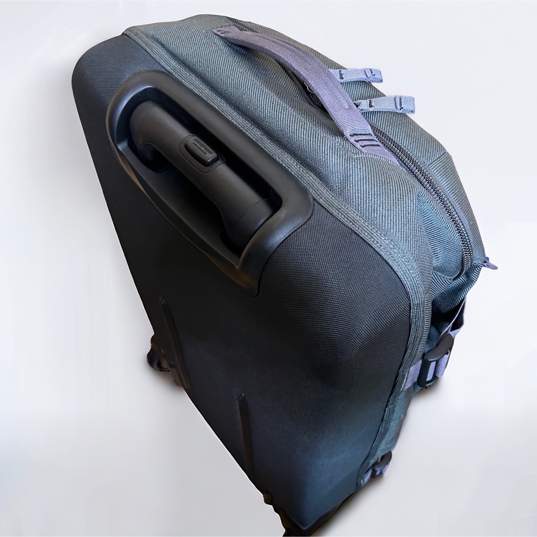 patagonia(パタゴニア)の【廃盤希少 美品】PATAGONIA TRANSPORT ROLLER 90ℓ メンズのバッグ(トラベルバッグ/スーツケース)の商品写真