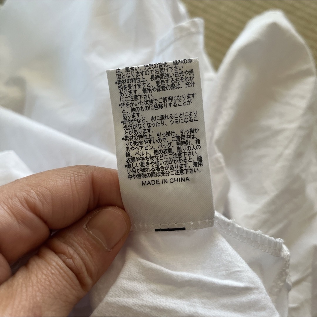 dholic(ディーホリック)のDHOLIC白色ノースリーブ　トップスTシャツ　無地シンプル　綿100% レディースのトップス(Tシャツ(半袖/袖なし))の商品写真