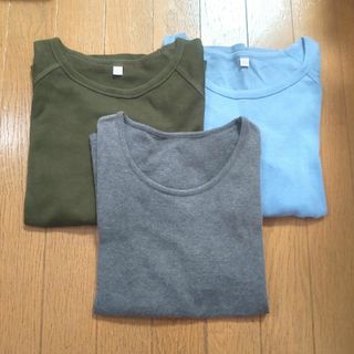 ユニクロ(UNIQLO)のUNIQLOTシャツ(Tシャツ(長袖/七分))