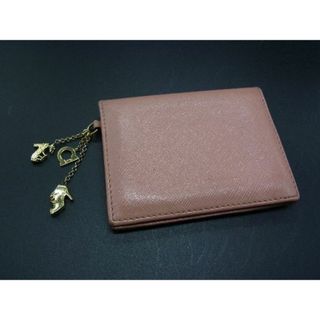 サルヴァトーレフェラガモ(Salvatore Ferragamo)のSalvatore Ferragamo フェラガモ レザー チャーム付き パスケース カードケース カード入れ 定期入れ レディース ピンク系 DE1574(その他)