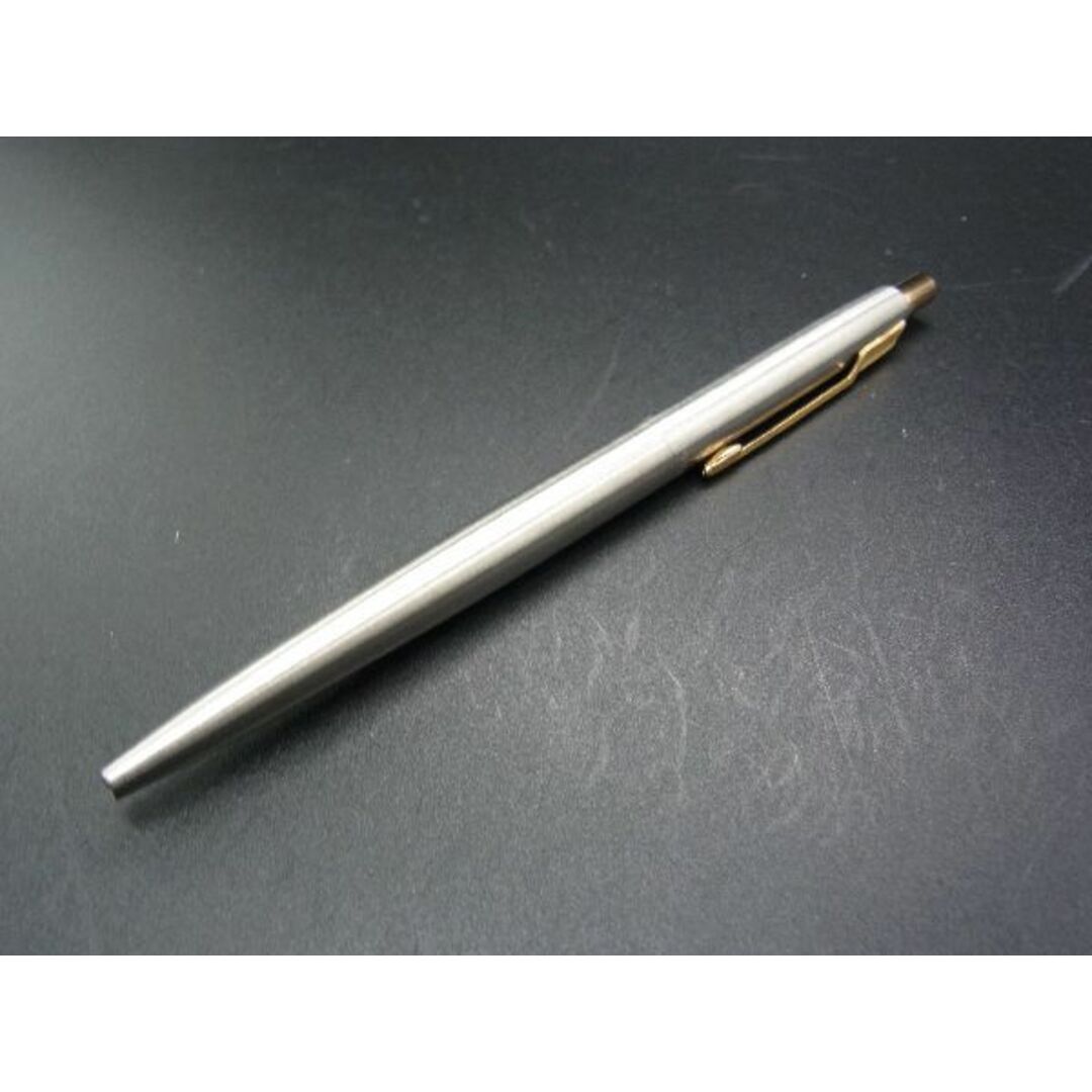 Parker(パーカー)のPARKER パーカー ボールペン 筆記用具 文房具 ステーショナリー レディース メンズ シルバー系×ゴールド系 DE1809 インテリア/住まい/日用品の文房具(ペン/マーカー)の商品写真