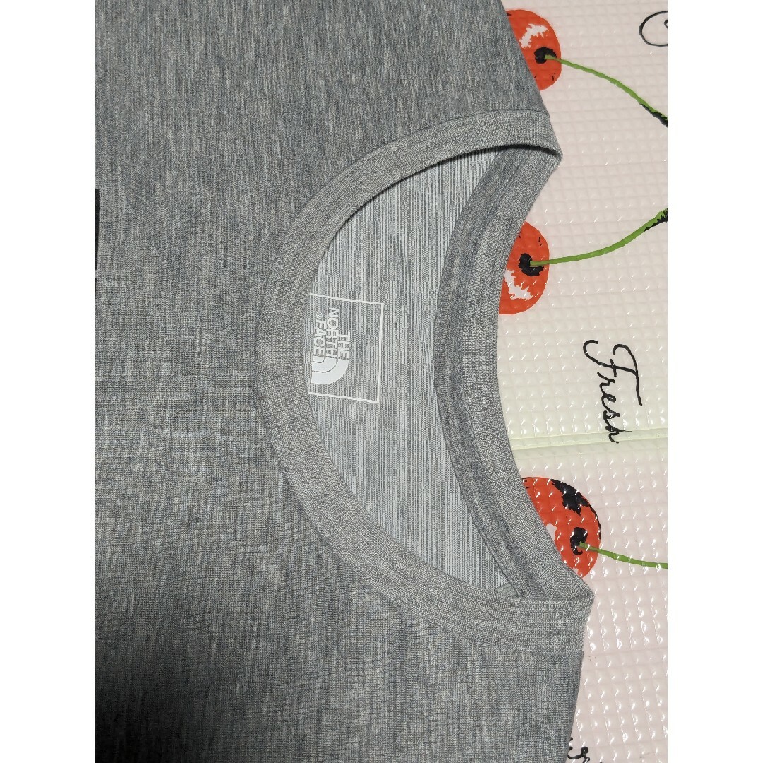 THE NORTH FACE(ザノースフェイス)のノースフェイス ロングスリーブビッグロゴティー メンズ XL ミックスグレー メンズのトップス(Tシャツ/カットソー(七分/長袖))の商品写真