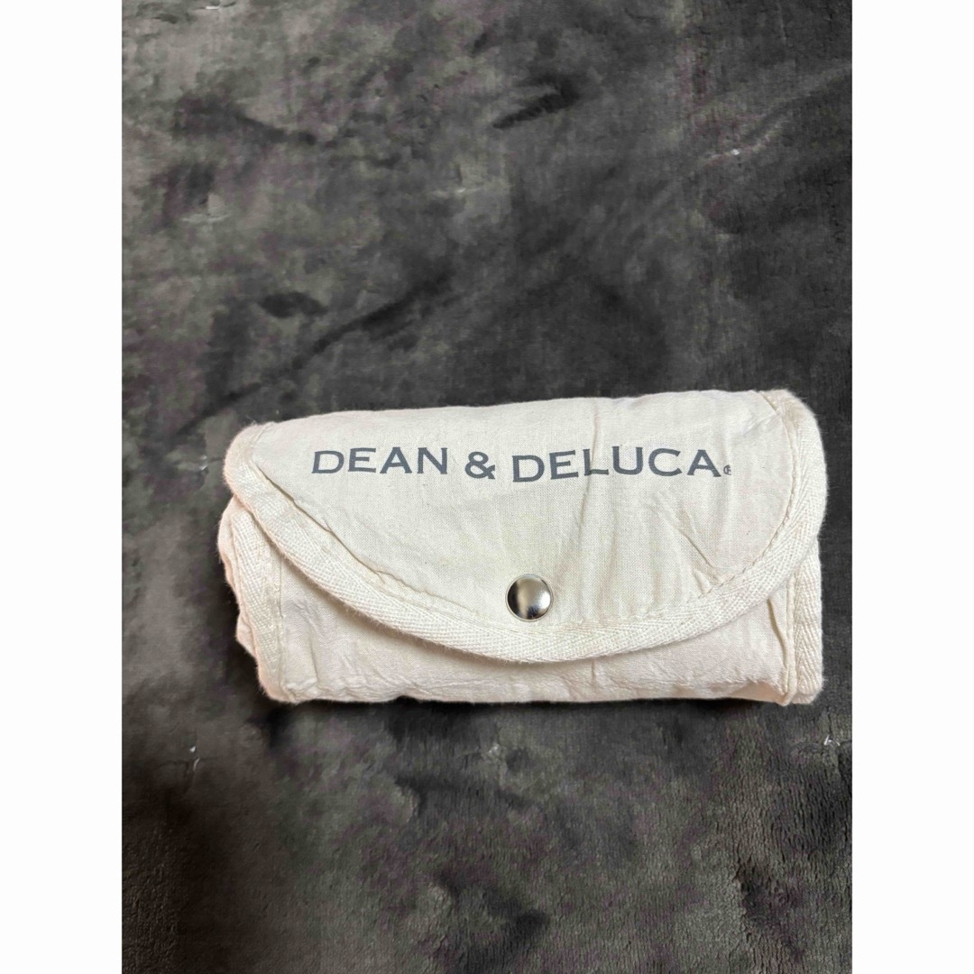 DEAN & DELUCA(ディーンアンドデルーカ)のDEAN&DELUCA 折り畳み　ショッピングバッグ レディースのバッグ(トートバッグ)の商品写真