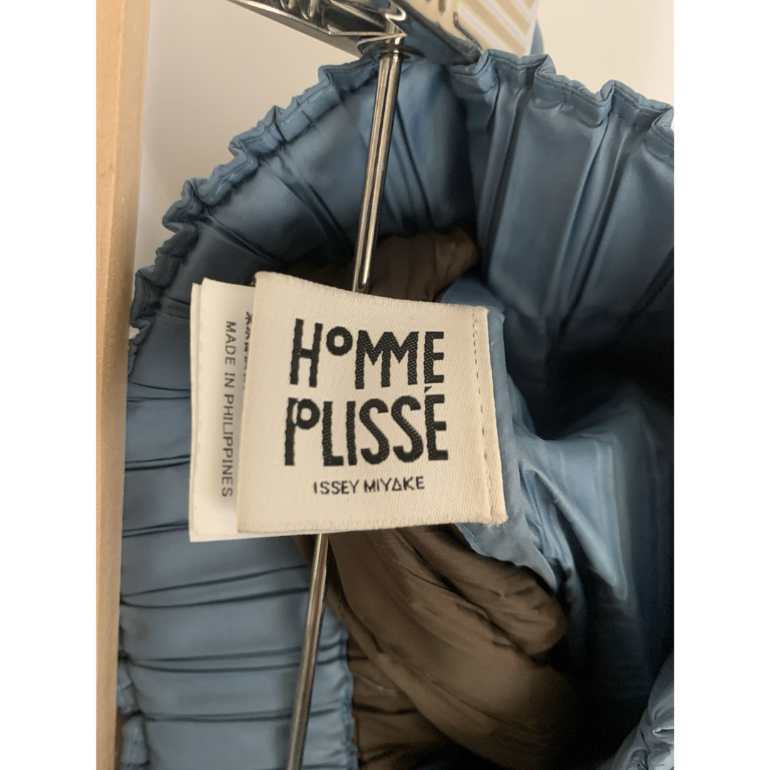 ISSEY MIYAKE(イッセイミヤケ)のオムプリッセイッセイミヤケ　パデッド メンズのパンツ(その他)の商品写真