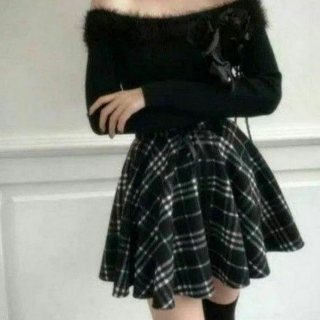 黒チェックスカート　Lサイズ　ヘアゴム付き レディースのスカート(ひざ丈スカート)の商品写真