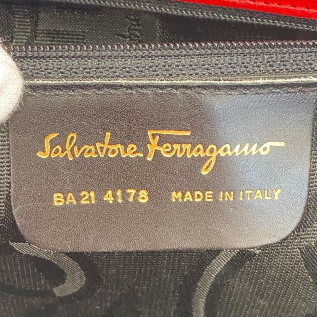 Ferragamo(フェラガモ)の【4hb1870】サルヴァトーレフェラガモ ハンドバッグ/ヴァラ/レザー/レッド/ゴールド金具 【中古】 レディース レディースのバッグ(ハンドバッグ)の商品写真