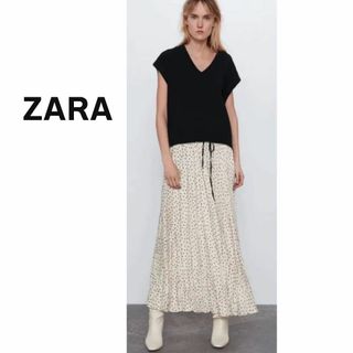 ザラ(ZARA)のZARA ザラ　プリーツ　ロング　スカート　ドット　白　ホワイト　S　サテン(ロングスカート)