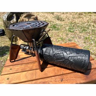 エムシックスティーン(M16)の美品　somabito スペシャルエンボスレザー　CB缶カバー ブラック(ストーブ/コンロ)