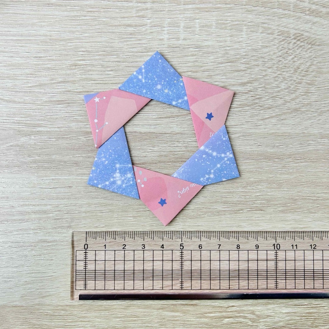 折り紙　リース　10個 ハンドメイドの素材/材料(各種パーツ)の商品写真
