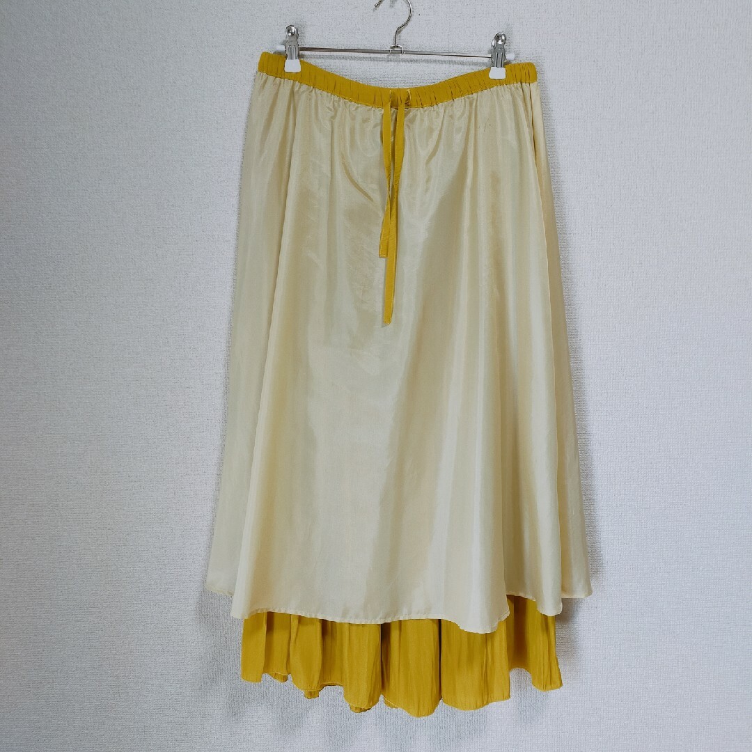 スカート　カラシ色 レディースのスカート(ロングスカート)の商品写真