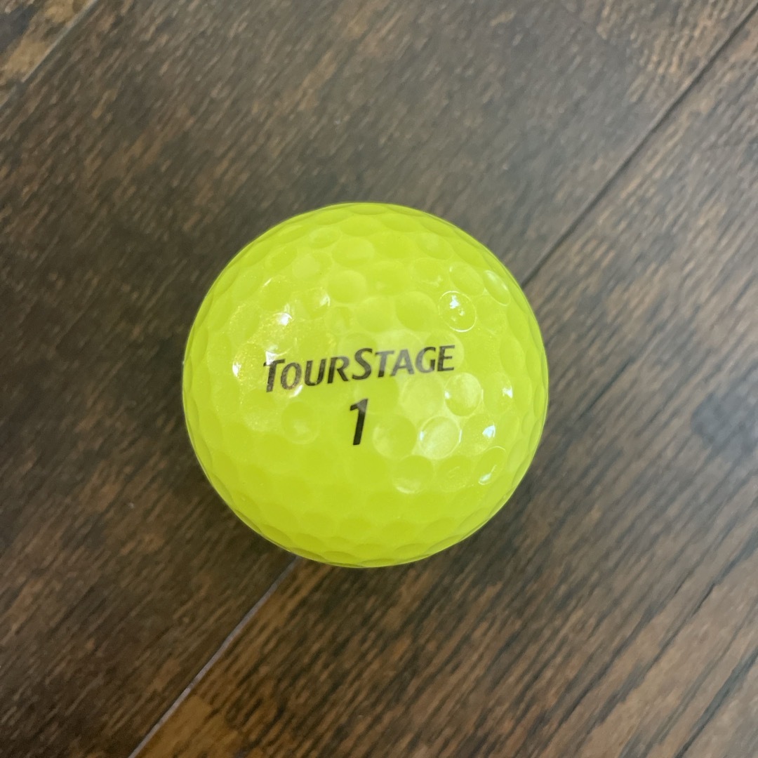 TOURSTAGE(ツアーステージ)のTOURSTAGE♡ゴルフボール スポーツ/アウトドアのゴルフ(その他)の商品写真