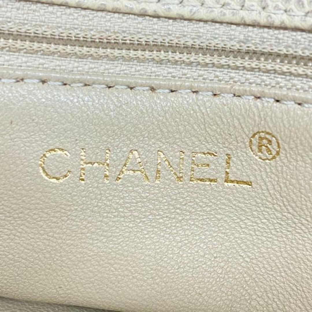 CHANEL(シャネル)の【4hb2009】シャネル トートバッグ/マトラッセ/キャビアスキン/ベージュ/ゴールド金具 【中古】レディース レディースのバッグ(トートバッグ)の商品写真