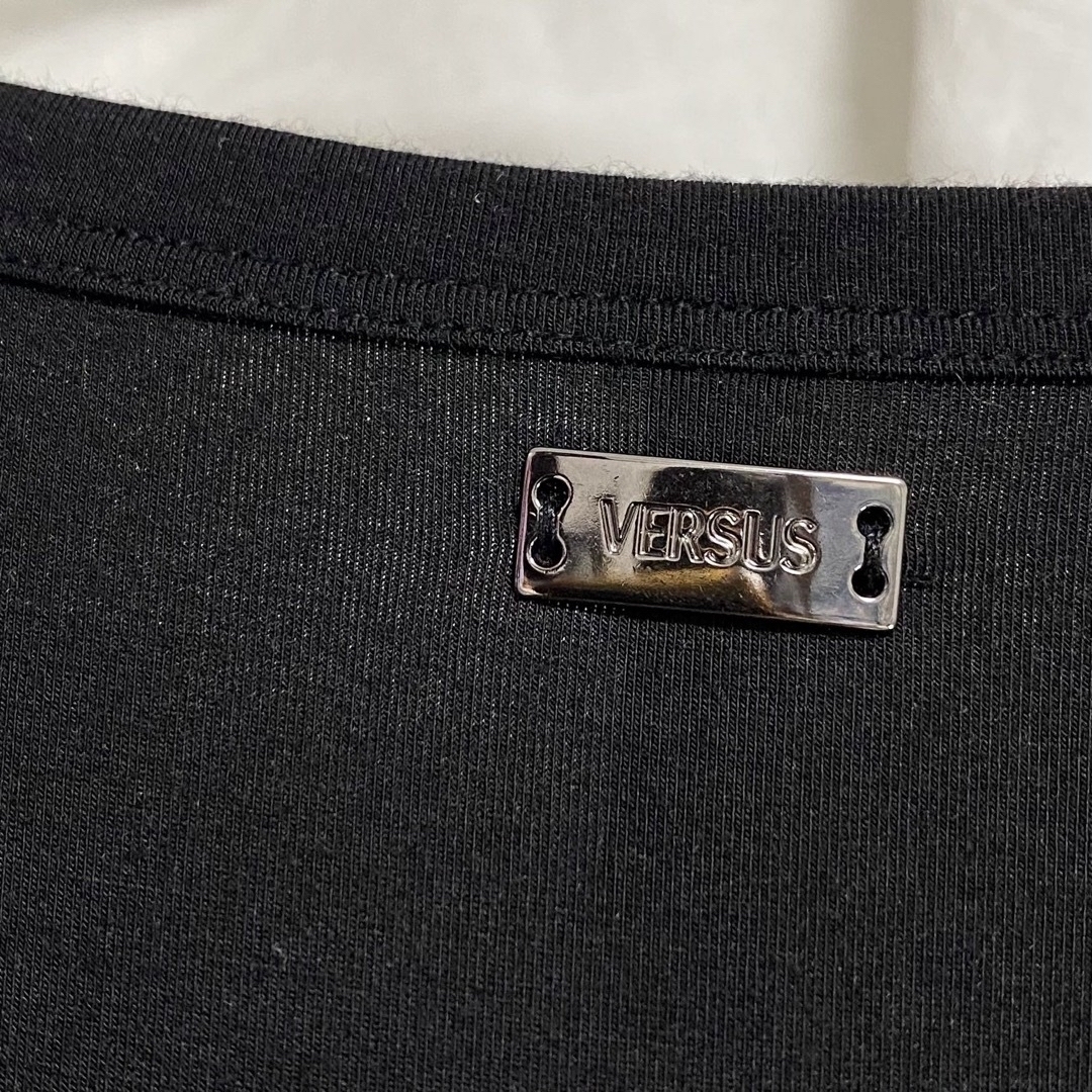 VERSUS(ヴェルサス)のVERSUS ヴェルサス メイルヌードTシャツ L ほぼ未使用 メンズのトップス(Tシャツ/カットソー(半袖/袖なし))の商品写真