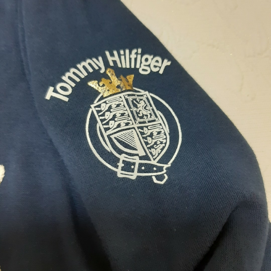 TOMMY HILFIGER(トミーヒルフィガー)の#TOMMY HILFIGER／綿85%ポリ15%／ネービー色ワッペン／M／美品 レディースのトップス(Tシャツ(長袖/七分))の商品写真