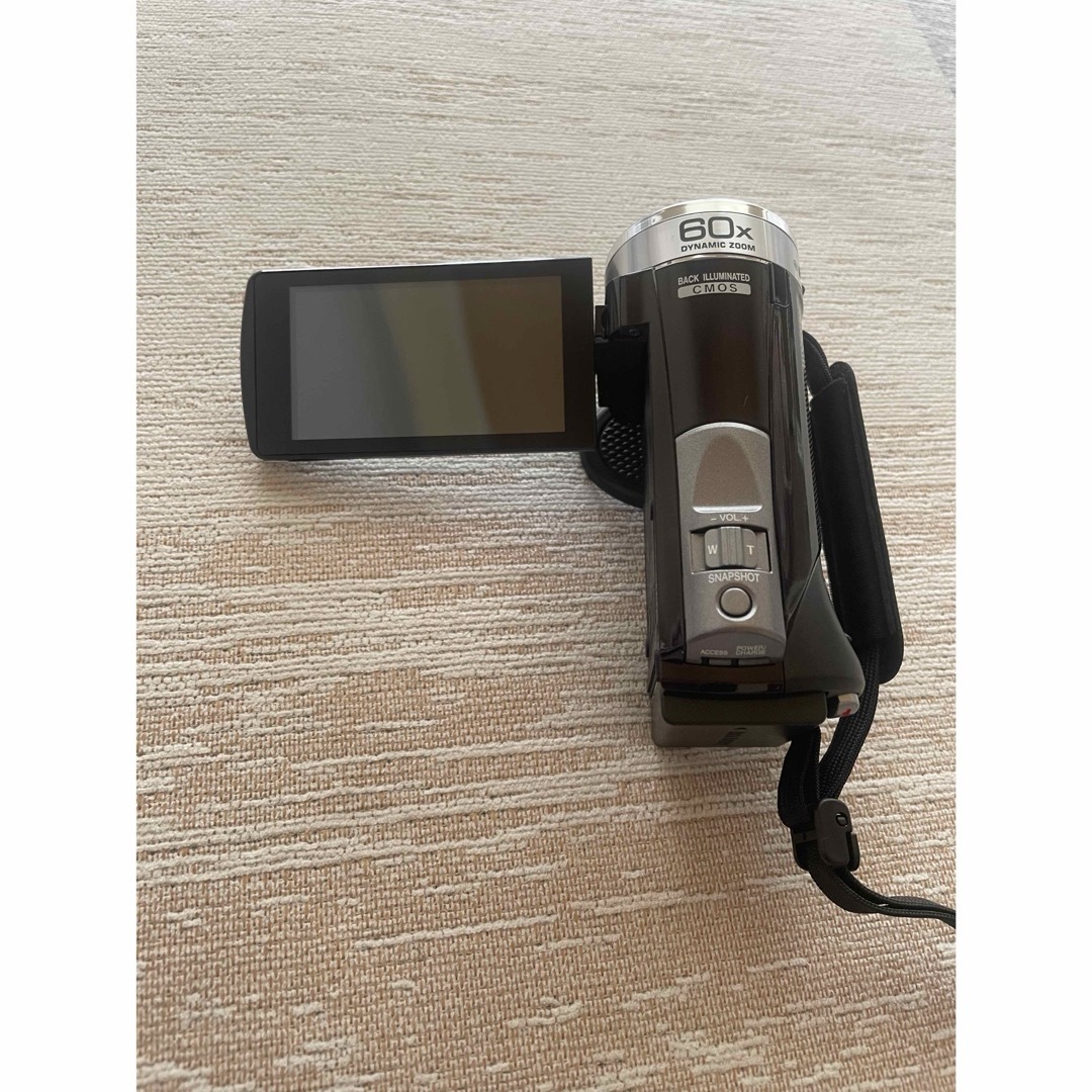 KENWOOD(ケンウッド)のVictor JVC メモリームービーEverioGZ-E400-T ブラウン スマホ/家電/カメラのカメラ(ビデオカメラ)の商品写真