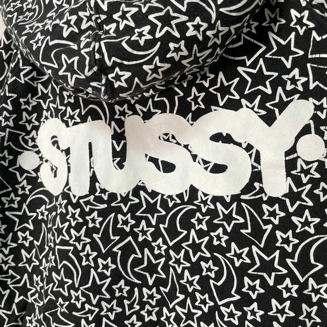 STUSSY(ステューシー)のSTUSSY ステューシー ジップアップ パーカー 総柄 デカロゴ キッズ 5T キッズ/ベビー/マタニティのキッズ服女の子用(90cm~)(Tシャツ/カットソー)の商品写真