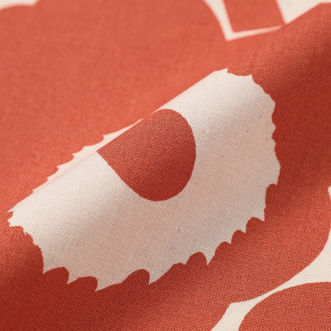 marimekko(マリメッコ)の2024SS Pieni Unikko コットンファブリック1m ハンドメイドの素材/材料(生地/糸)の商品写真