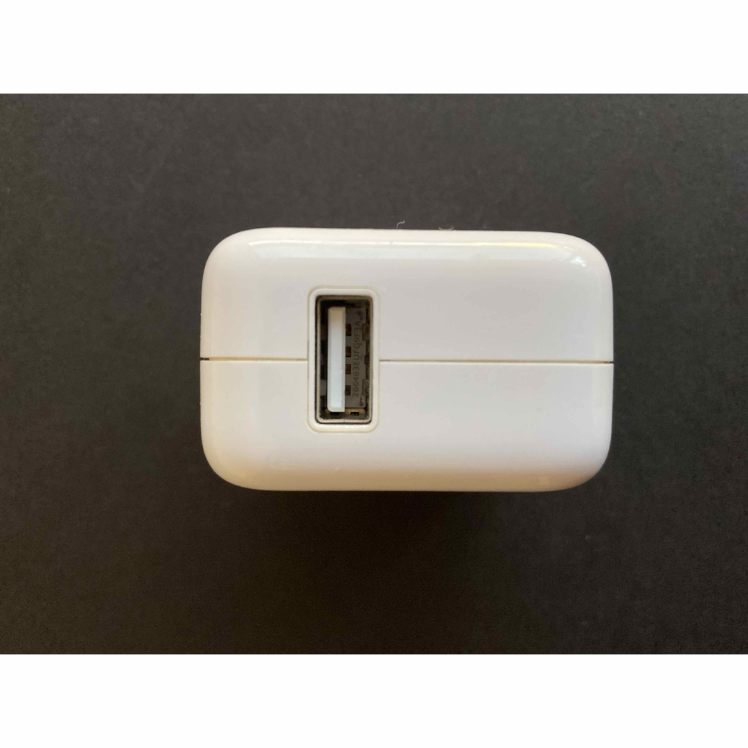  【純正品】Apple  10W USB パワーアダプター A1357  10個 スマホ/家電/カメラの生活家電(変圧器/アダプター)の商品写真