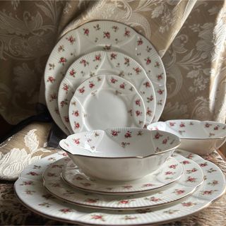 ロイヤルアルバート(ROYAL ALBERT)の英国製 希少 ROYAL ALBERT【ROSALIE】ディナーフルセット ペア(食器)