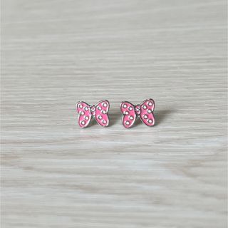 【美品】ディズニー ピアス ミニー リボン ピンク(ピアス)