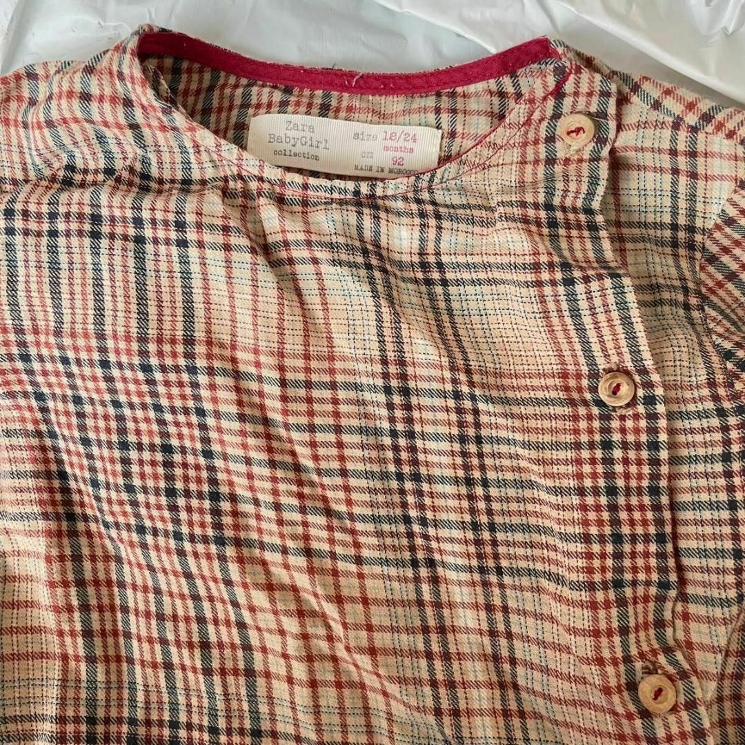 ZARA KIDS(ザラキッズ)のザラベビー フリル チェック チュニック 92 90 長袖 Tシャツ ベージュ キッズ/ベビー/マタニティのキッズ服女の子用(90cm~)(Tシャツ/カットソー)の商品写真
