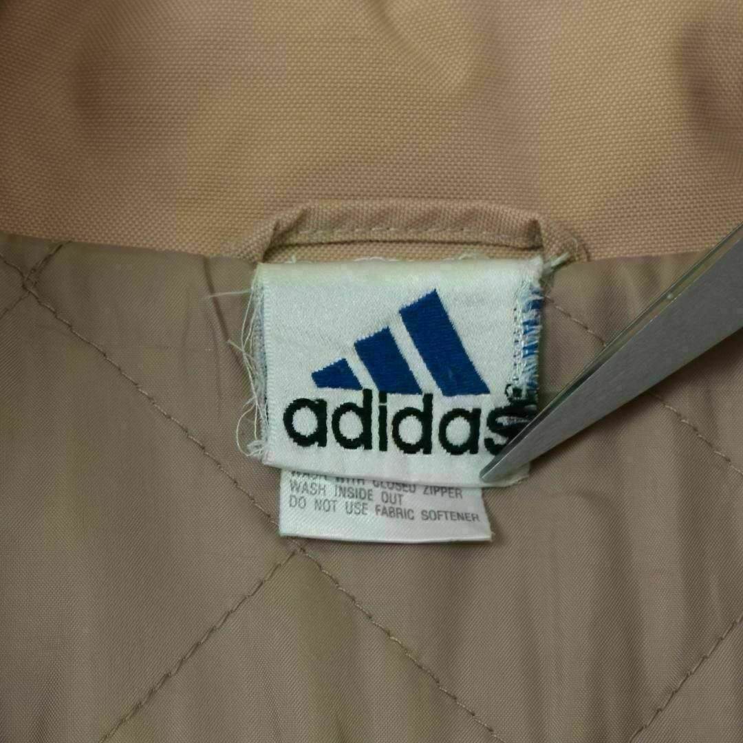 adidas(アディダス)の【希少色】アディダス ブルゾン 中綿 入手困難 一点物 刺繍ロゴ ベージュ XL メンズのジャケット/アウター(ブルゾン)の商品写真