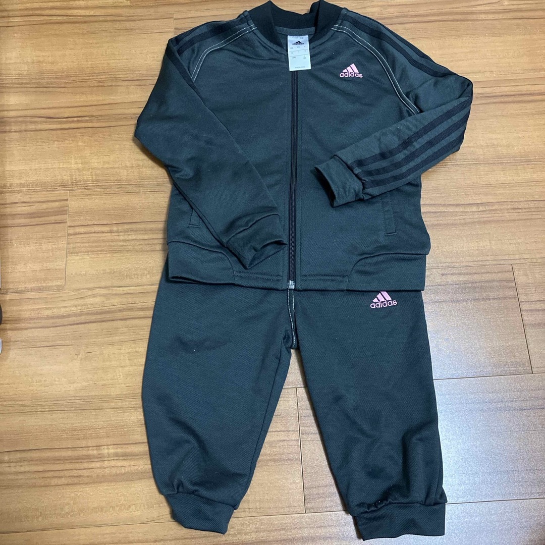 adidas(アディダス)のadidas ジャージ　ハーフジャージ　上下 キッズ/ベビー/マタニティのキッズ服女の子用(90cm~)(ジャケット/上着)の商品写真