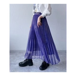 ページボーイ(PAGEBOY)のPAGEBOY〜シアーシャイニープリーツSK ブルー　新品未使用タグ付き(ロングスカート)