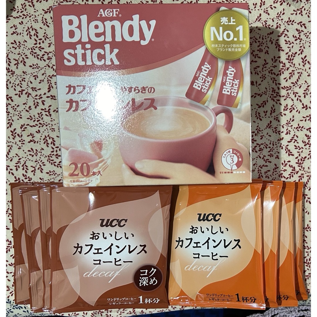 AGF(エイージーエフ)のブレンディスティックカフェオレ(カフェインレス)1箱＋UCCドリップコーヒー8袋 食品/飲料/酒の飲料(コーヒー)の商品写真