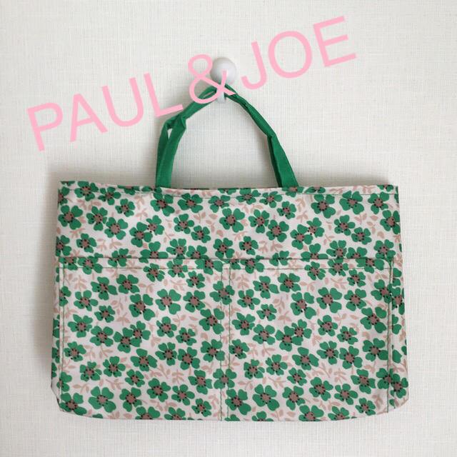 PAUL & JOE(ポールアンドジョー)の未使用❢MORE×PAUL＆JOE フラワーバッグ in バッグ レディースのファッション小物(ポーチ)の商品写真