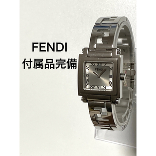 フェンディ(FENDI)の極美品！　FENDI フェンディ　電池新品　ズッカベルト　レディース腕時計(腕時計)