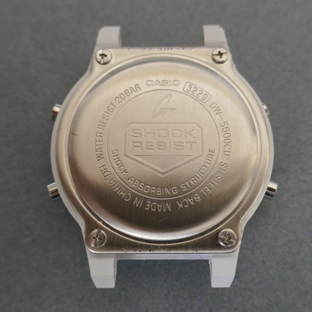 CASIO(カシオ)のCASIO　カシオ　G-SHOCK　DW-5600CU　モジュール　ホワイト　 メンズの時計(腕時計(デジタル))の商品写真