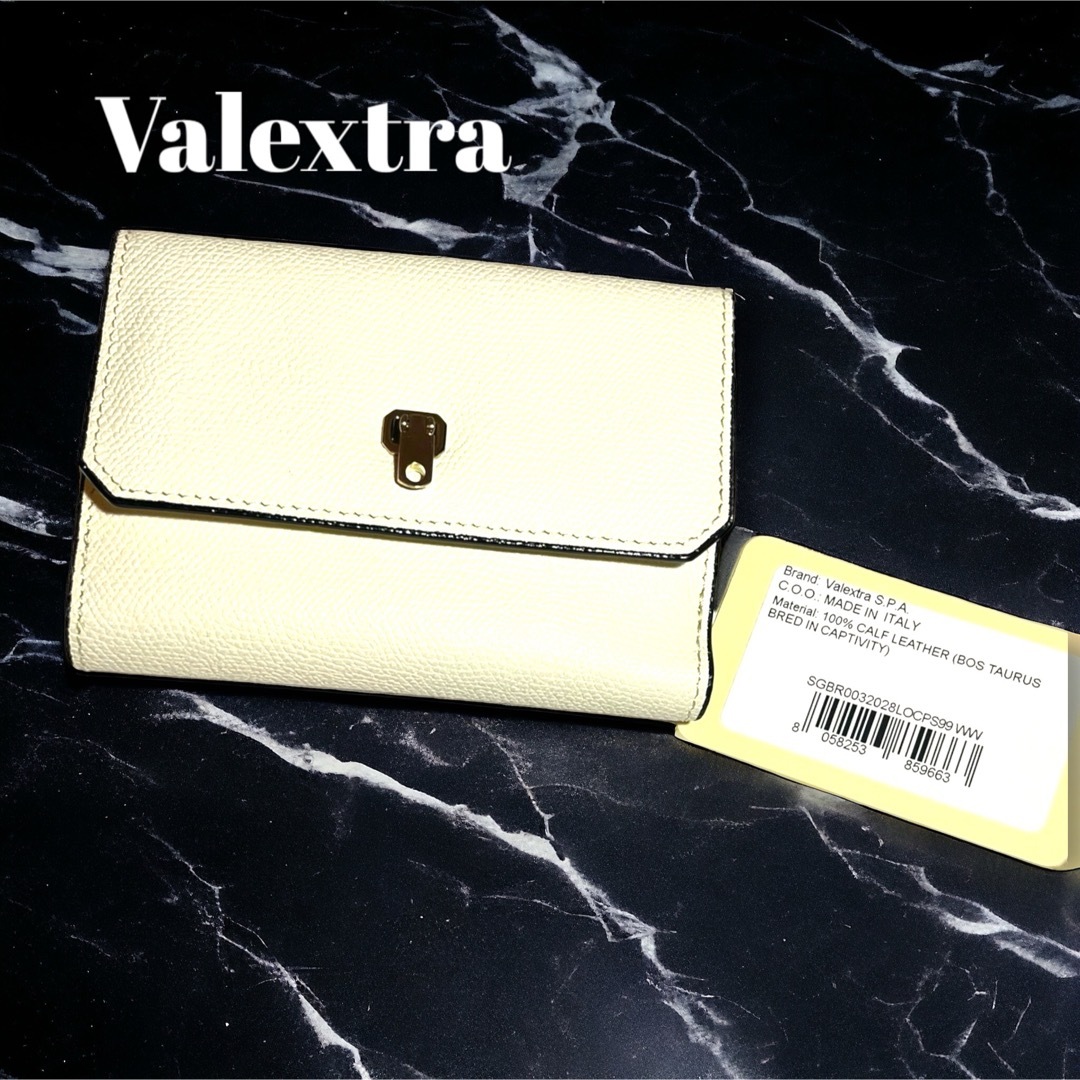 Valextra(ヴァレクストラ)の【未使用】Valextra ブレラ ダブルシティウォレット 二つ折り財布 白 レディースのファッション小物(財布)の商品写真