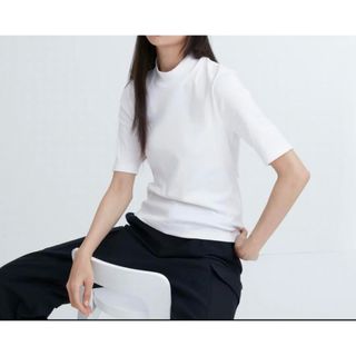 ユニクロ(UNIQLO)のUNIQLO ユニクロ ハイネックT 5分丈 ホワイト(Tシャツ(半袖/袖なし))