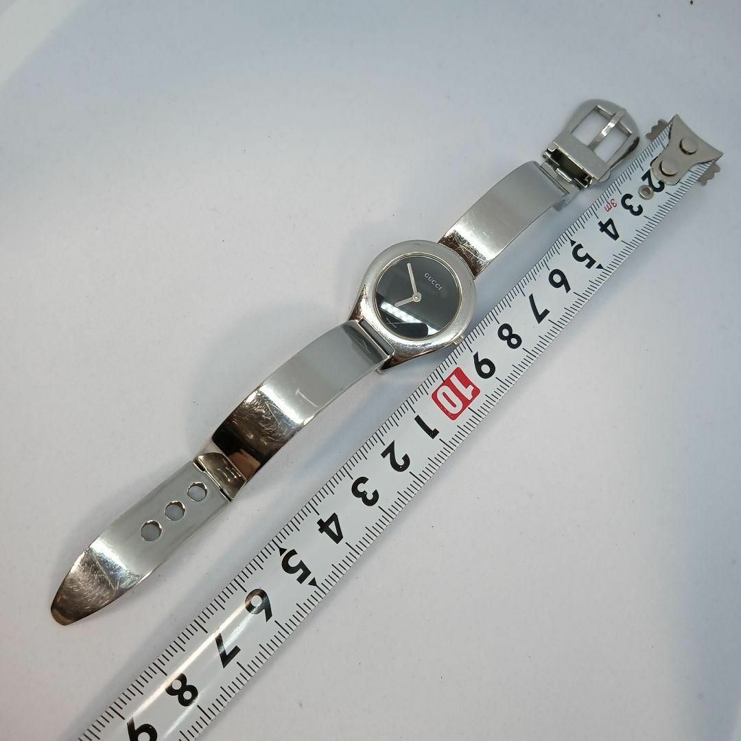 Gucci(グッチ)の715美品　グッチ　腕時計　クォーツ　ラウンド　6700L　ベルトデザイン レディースのファッション小物(腕時計)の商品写真