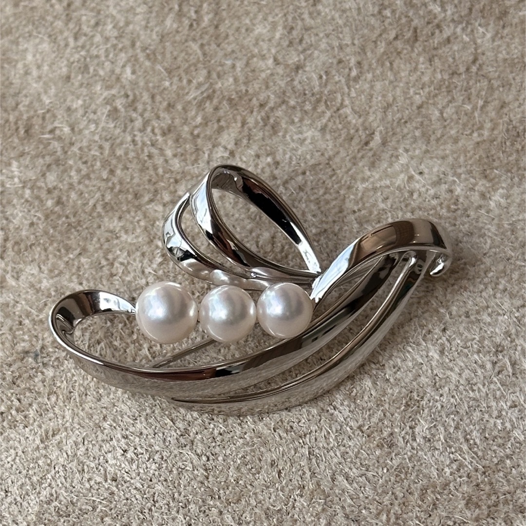 MIKIMOTO(ミキモト)のミキモト SV パール5.2〜6.0㎜ブローチ レディースのアクセサリー(ブローチ/コサージュ)の商品写真