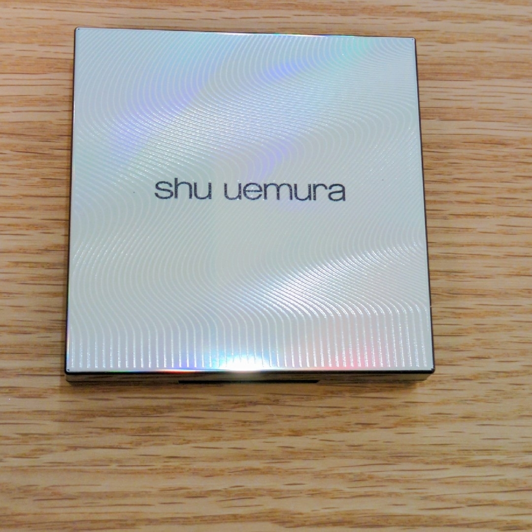 shu uemura(シュウウエムラ)のシュウウエムラ 3D フェイス シェイプ パウダー ミディアム フェイスパウダ… コスメ/美容のベースメイク/化粧品(フェイスパウダー)の商品写真