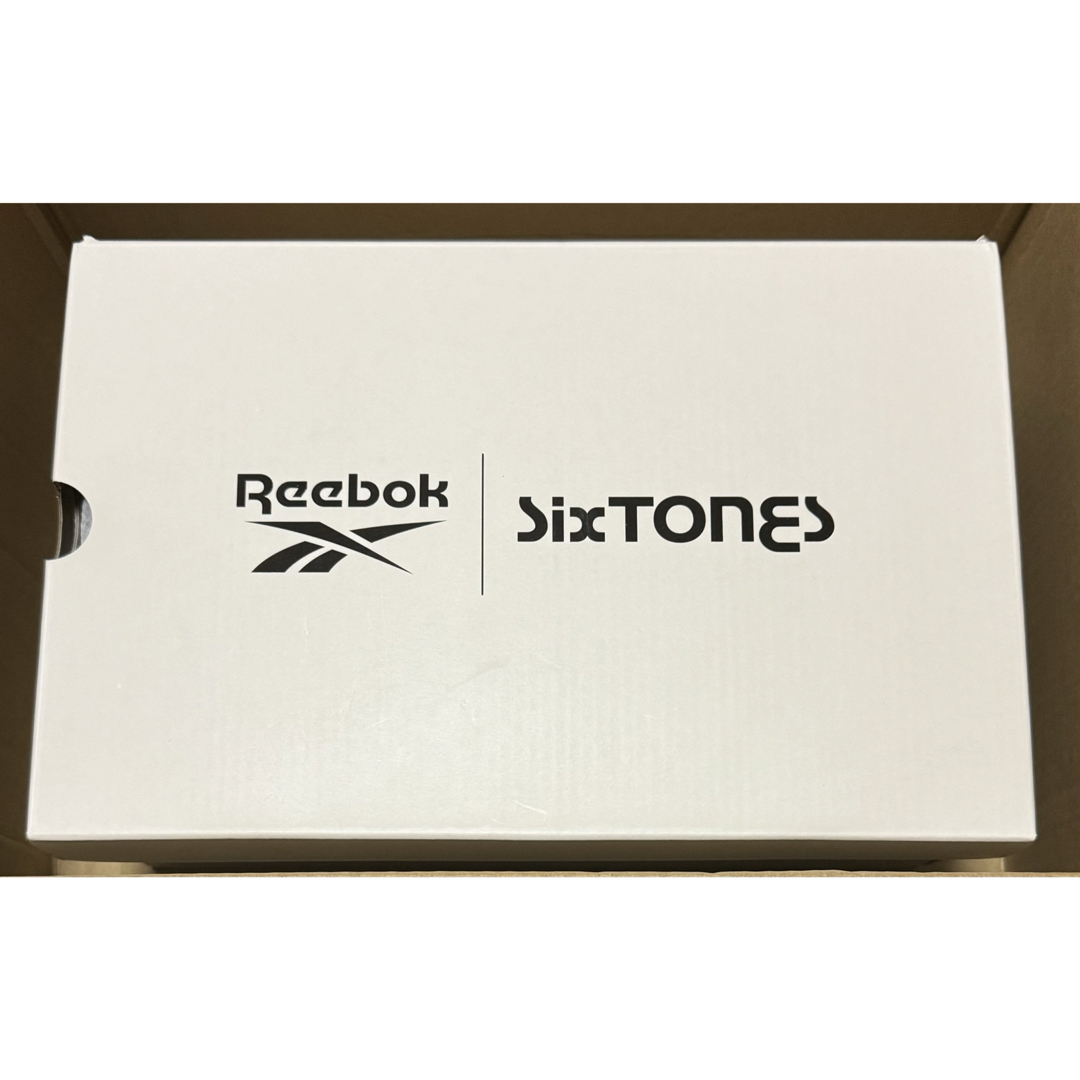 Reebok(リーボック)のSixTONES リーボックコラボスニーカー 24.0cm エンタメ/ホビーのタレントグッズ(アイドルグッズ)の商品写真