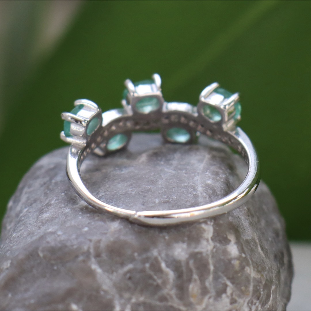 5月誕生石 エメラルド シルバー925 華麗 天然石 指輪 リング 高品質 レディースのアクセサリー(リング(指輪))の商品写真