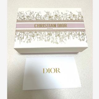 Dior 箱 ラッピング