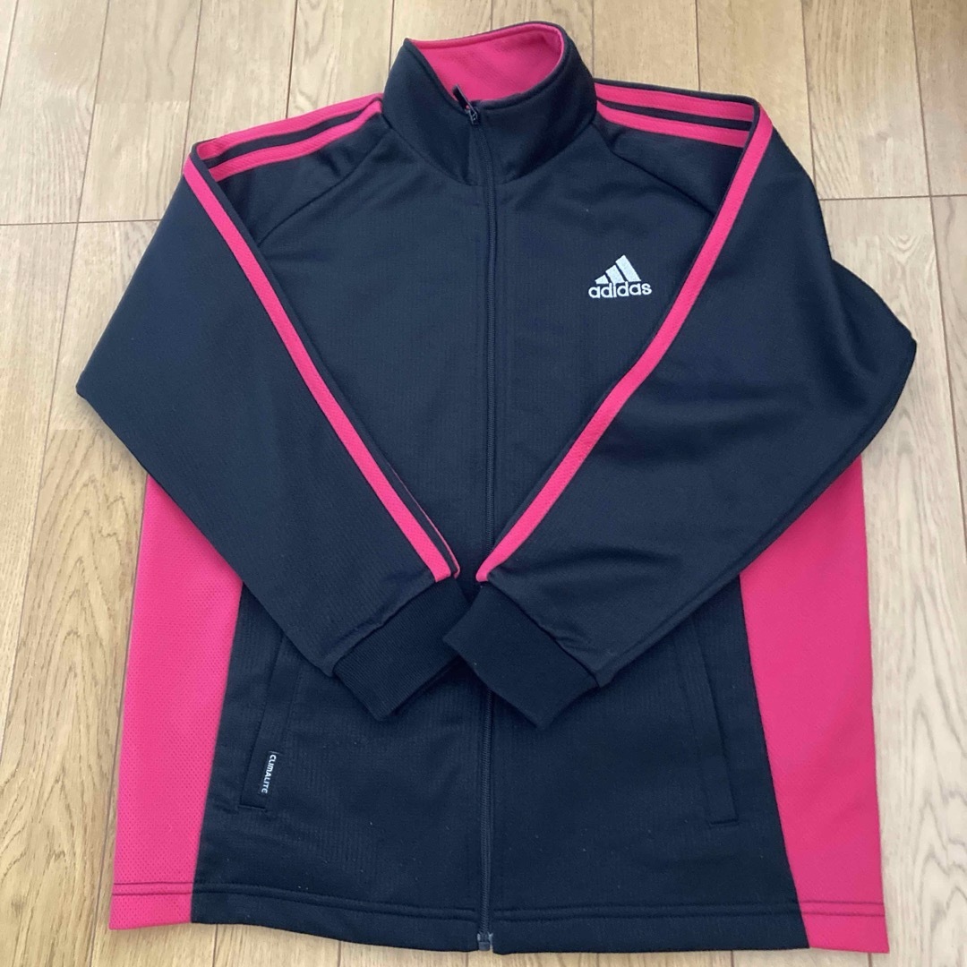 adidas(アディダス)のadidas ジャージ上下セット　140 キッズ/ベビー/マタニティのキッズ服女の子用(90cm~)(その他)の商品写真