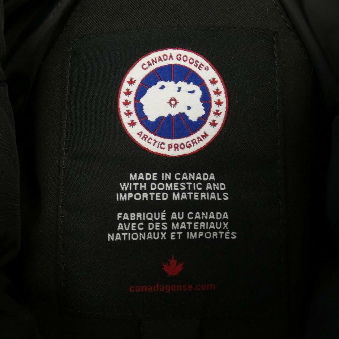 CANADA GOOSE(カナダグース)のカナダグース CANADA GOOSE ダウンコート レディースのジャケット/アウター(その他)の商品写真