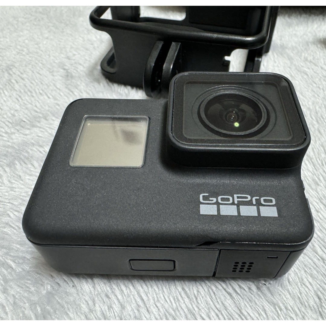 GoPro(ゴープロ)のGoPro HERO7 BLACK スマホ/家電/カメラのカメラ(ビデオカメラ)の商品写真