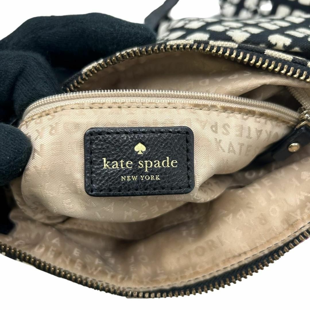 kate spade new york(ケイトスペードニューヨーク)のkate spade ケイトスペード　s66　ショルダーバッグ　総柄　斜め掛け レディースのバッグ(ショルダーバッグ)の商品写真