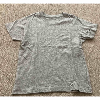 ユニクロ(UNIQLO)のUNIQLO⭐️薄手Tシャツ130(Tシャツ/カットソー)